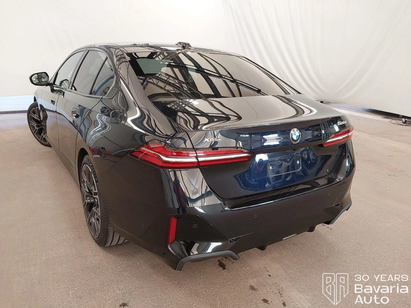 BMW 520 d xDrive Steptronic, снимка 2 - Автомобили и джипове - 56302782