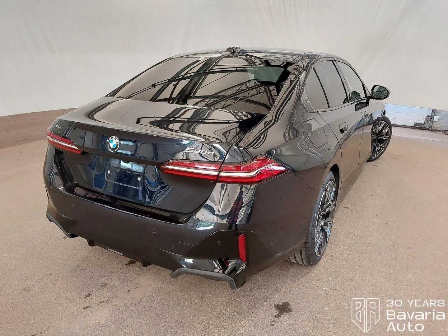 BMW 520 d xDrive Steptronic, снимка 3 - Автомобили и джипове - 56302782