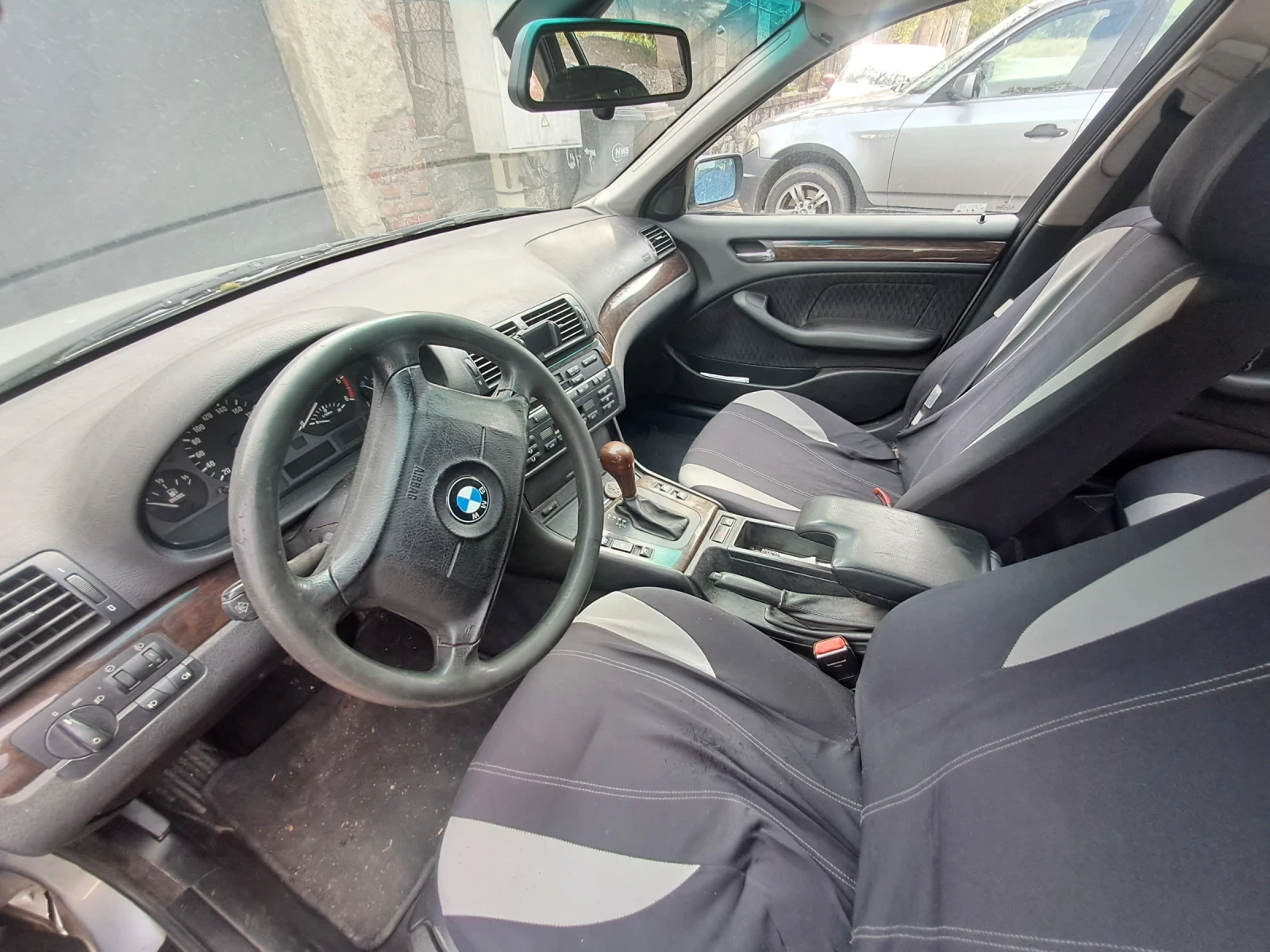 BMW 320, снимка 8 - Автомобили и джипове - 56555217