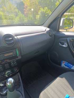 Dacia Duster 1.6, снимка 3