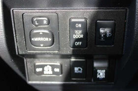 Toyota Tundra SR5 / АВТОМАТИК / КОЖА / КАМЕРА / ЦЕНА ДО БГ, снимка 16