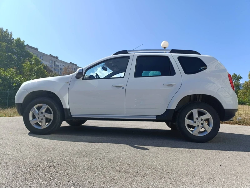 Dacia Duster 1.6, снимка 6 - Автомобили и джипове - 52598060