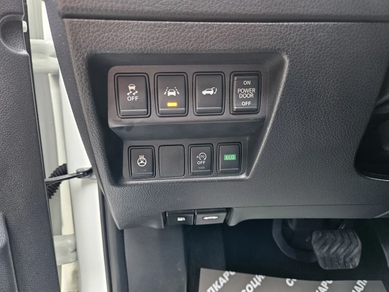 Nissan X-trail Full ekstri , снимка 11 - Автомобили и джипове - 52048006