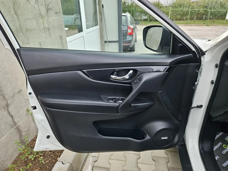 Nissan X-trail Full ekstri , снимка 6 - Автомобили и джипове - 52048006