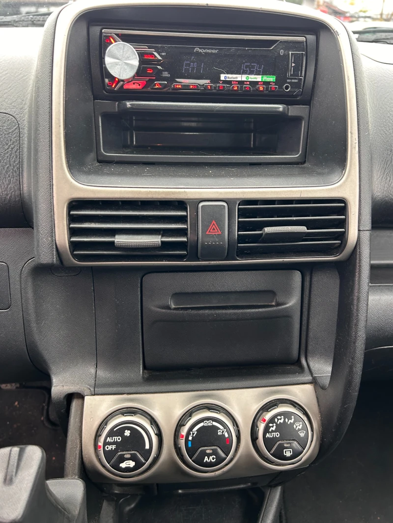 Honda Cr-v 2.0VTEC 4X4 EURO 3, снимка 14 - Автомобили и джипове - 52296086