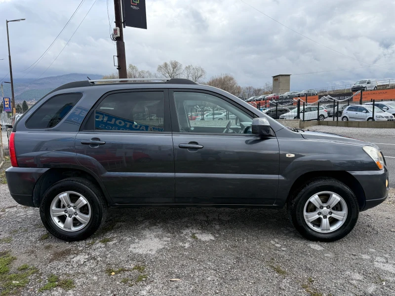 Kia Sportage 2.0i GPL, снимка 4 - Автомобили и джипове - 52495929