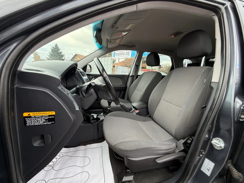 Kia Sportage 2.0i GPL, снимка 10 - Автомобили и джипове - 52495929