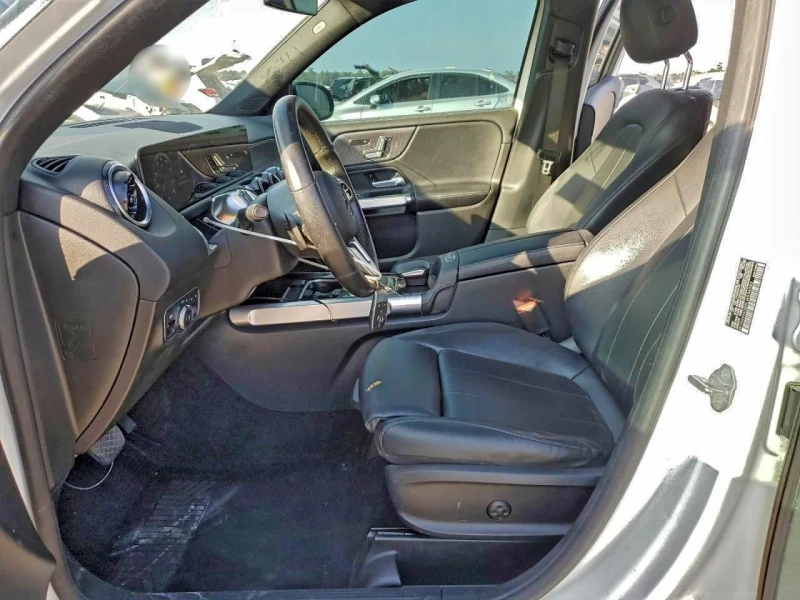 Mercedes-Benz GLB, снимка 7 - Автомобили и джипове - 53097462