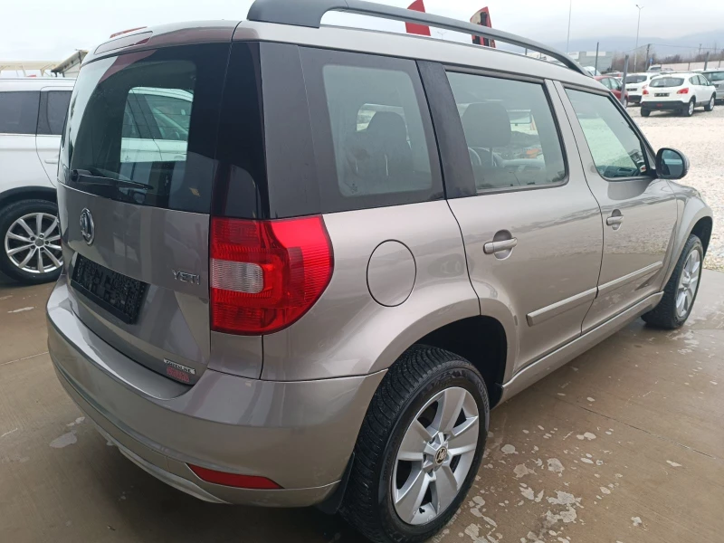Skoda Yeti 1.6 TDI, снимка 4 - Автомобили и джипове - 53456163