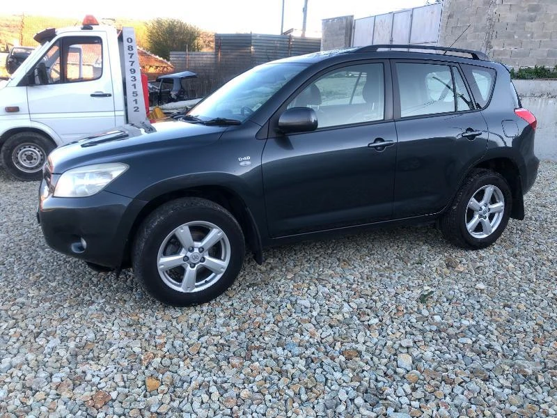 Toyota Rav4 2.2 136кс - изображение 5