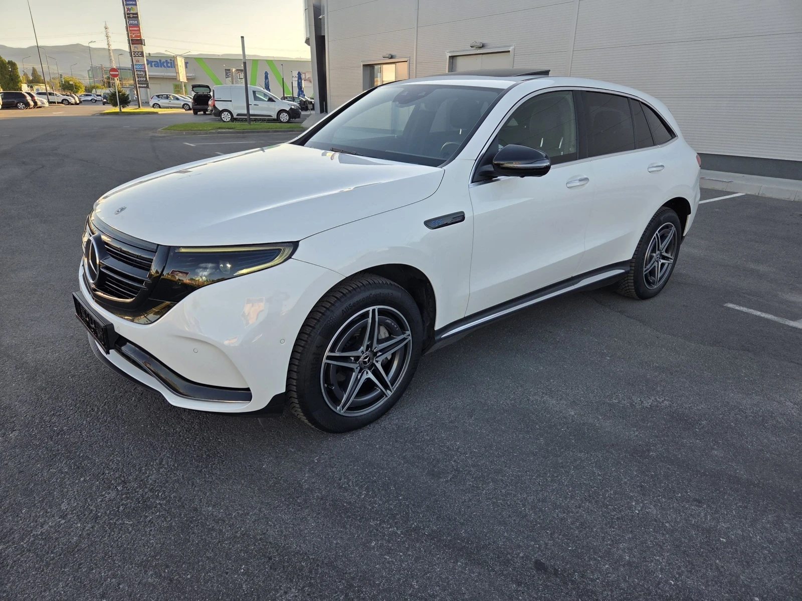 Mercedes-Benz EQC EQC 400 2022г. 4х4 - изображение 3