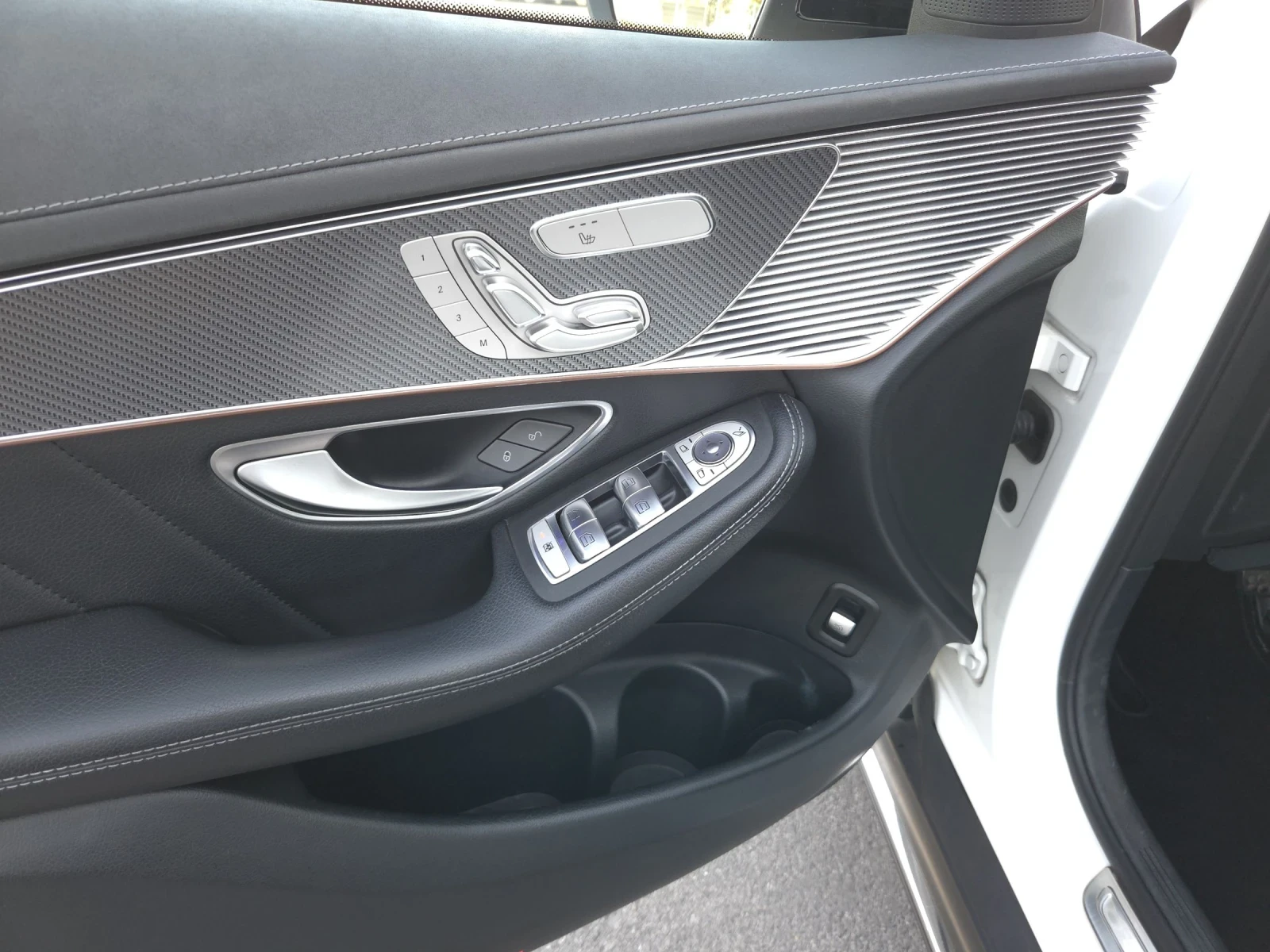 Mercedes-Benz EQC EQC 400 2022. 44 | Mobile.bg   14