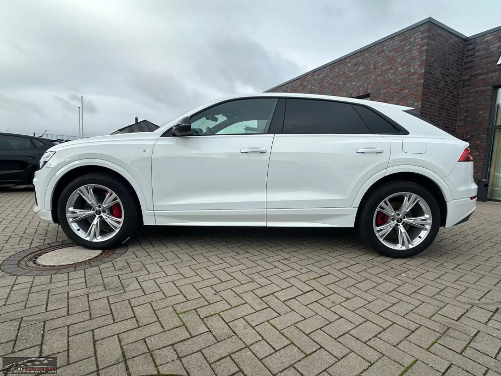 Audi Q8 55TFSIe/381HP/S-LINE/QUATTRO/KLESS/L.ASS/887f - изображение 3