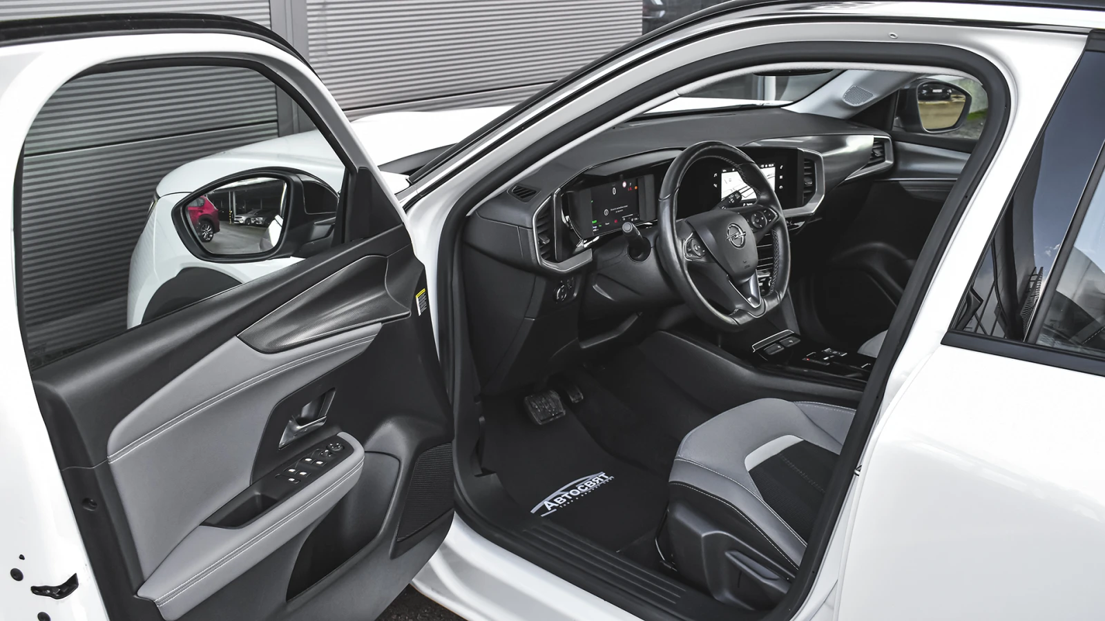 Opel Mokka e-Edition 50 kWh - изображение 8