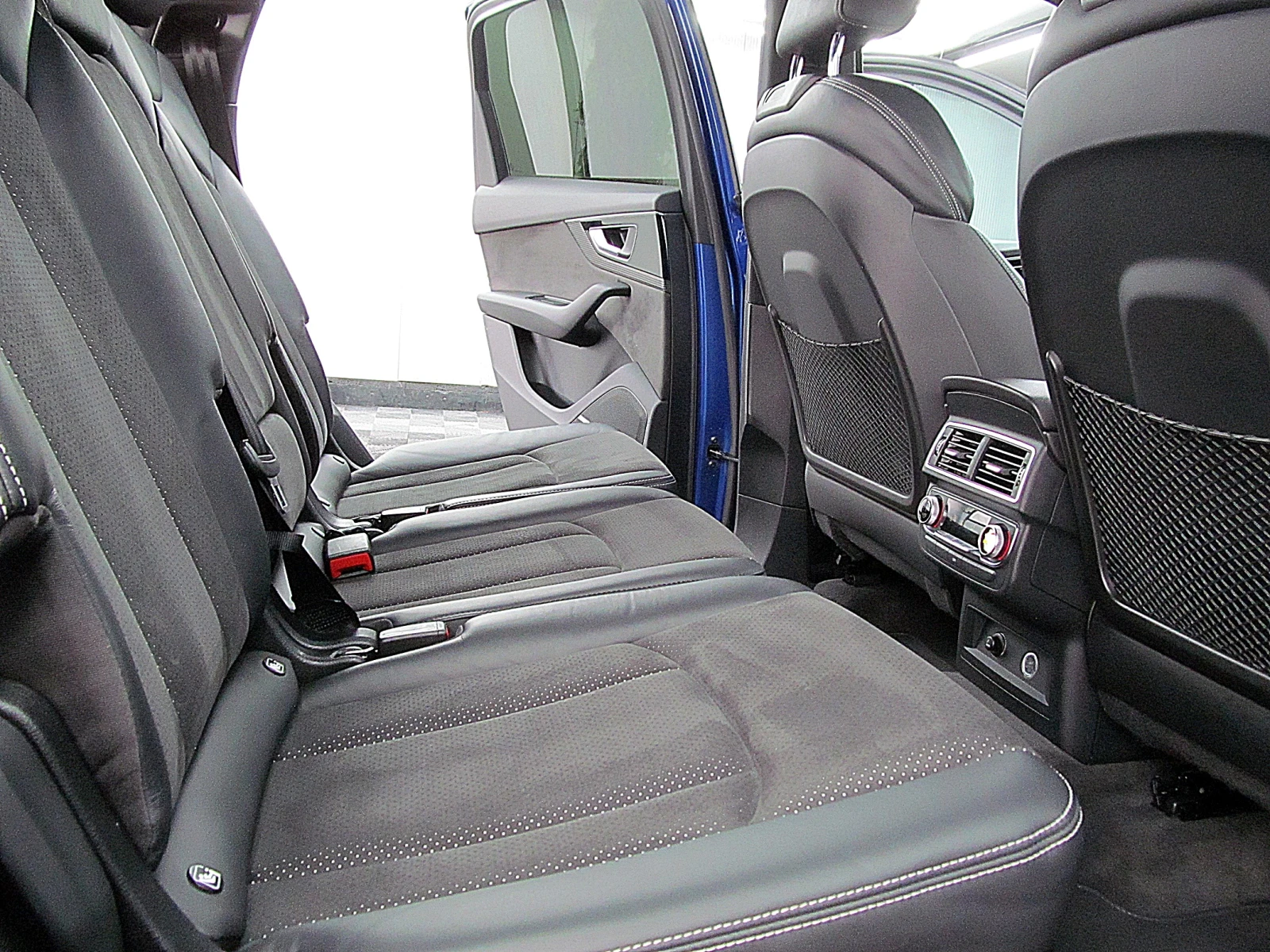 Audi Q7 S-line/KeylessGO/360-K/ВАКУМ ГЕРМАНИЯ ЛИЗИНГ - изображение 10