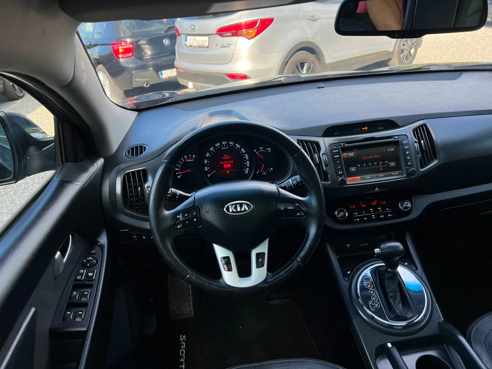 Kia Sportage 2.0i 163к.с 4х4 ШВЕЙЦАРИЯ, снимка 10 - Автомобили и джипове - 54767849
