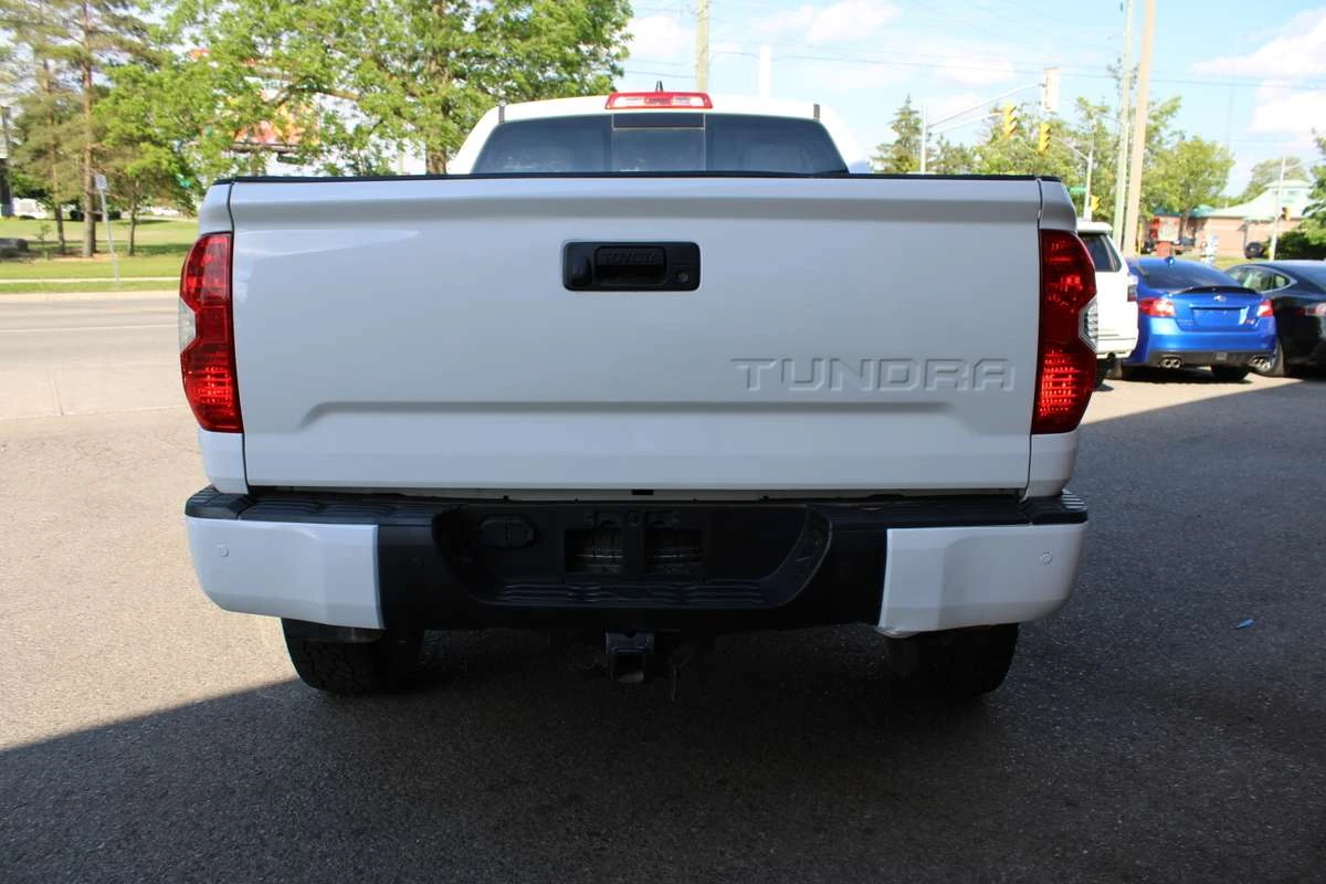Toyota Tundra SR5 / АВТОМАТИК / КОЖА / КАМЕРА / ЦЕНА ДО БГ, снимка 4 - Автомобили и джипове - 54886794