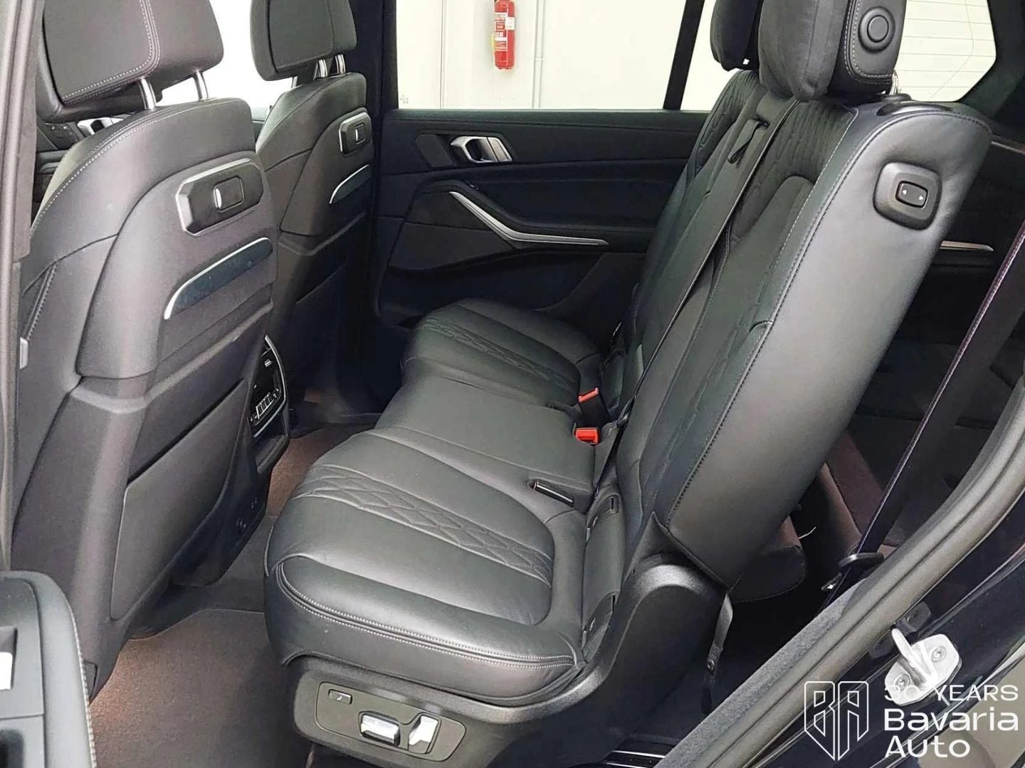 BMW X7 M60i xDrive Sportautomatic, снимка 9 - Автомобили и джипове - 55018747