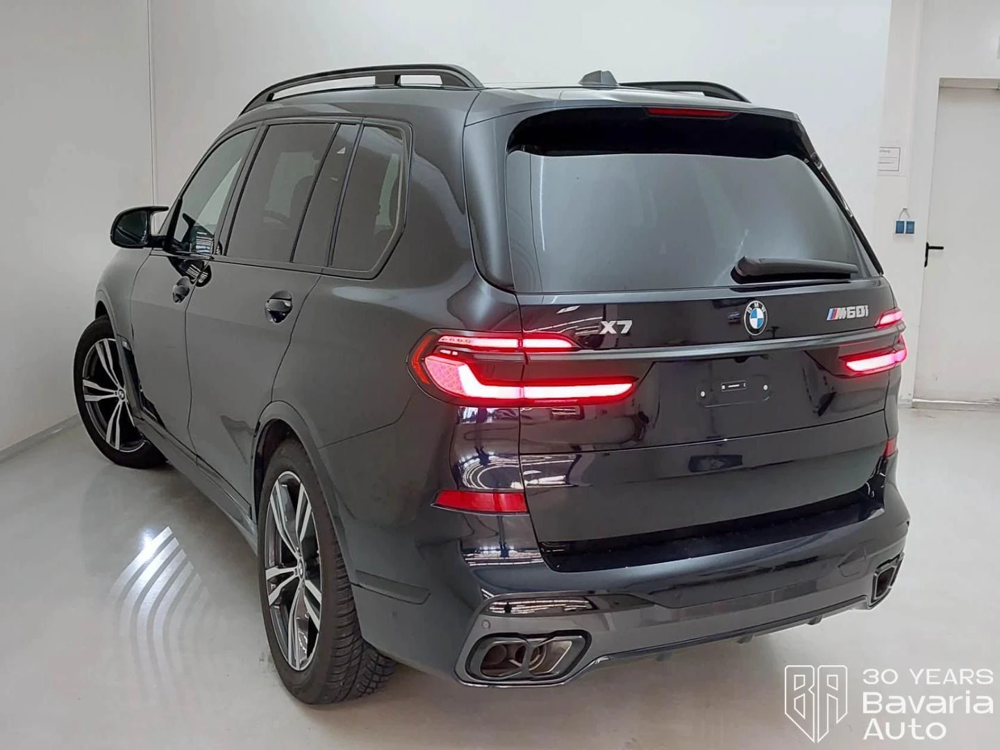 BMW X7 M60i xDrive Sportautomatic, снимка 2 - Автомобили и джипове - 55018747