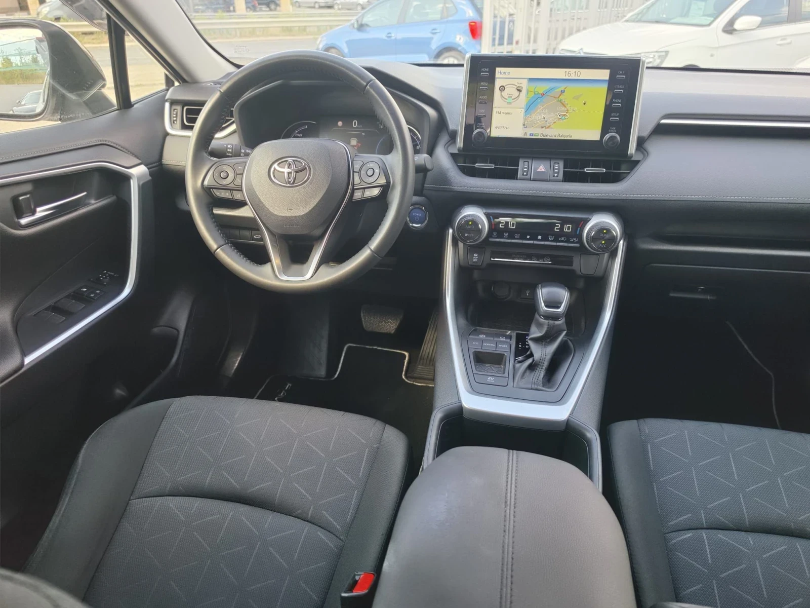 Toyota Rav4 ХИБРИД* ОТЛИЧЕН* , снимка 9 - Автомобили и джипове - 55669947