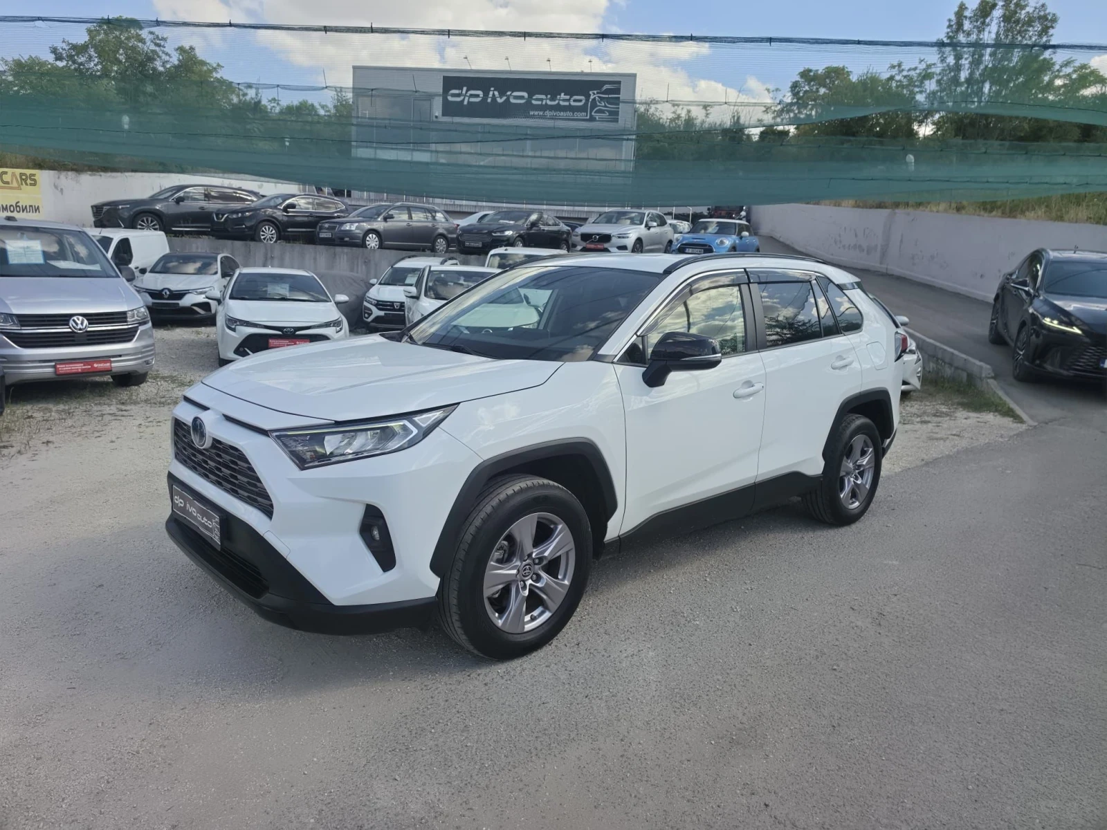 Toyota Rav4 ХИБРИД* ОТЛИЧЕН* , снимка 2 - Автомобили и джипове - 55669947
