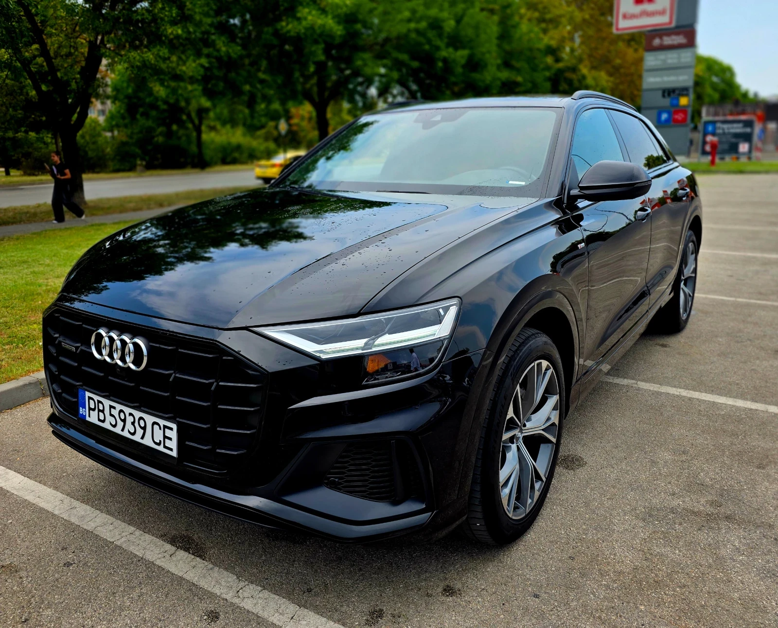 Audi Q8, снимка 7 - Автомобили и джипове - 55787263
