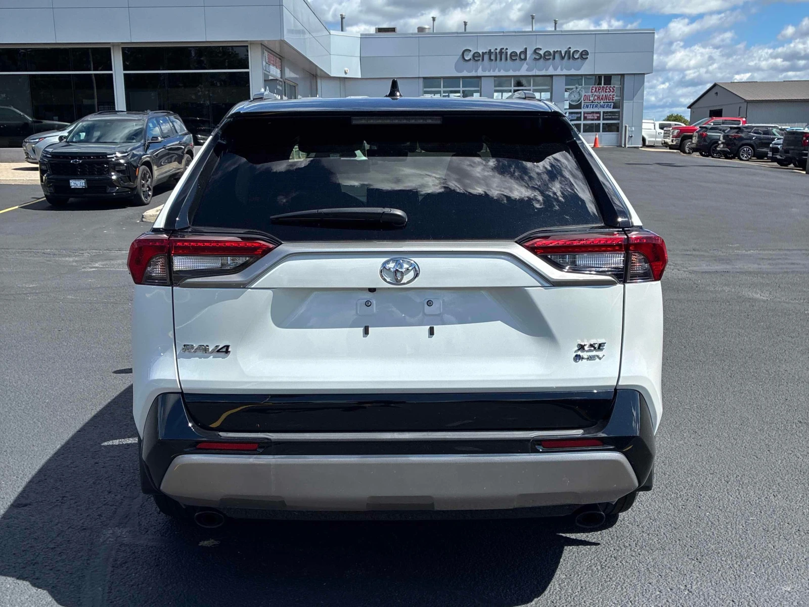 Toyota Rav4 Hybrid XSE | CARFAX | БЕЗ ИНЦИДЕНТИ , снимка 5 - Автомобили и джипове - 55849002