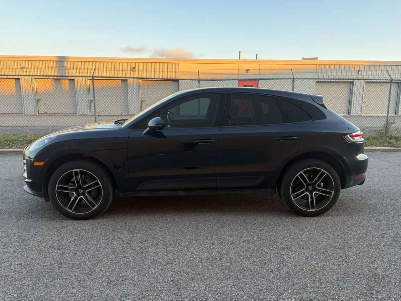Porsche Macan, снимка 2 - Автомобили и джипове - 56685488