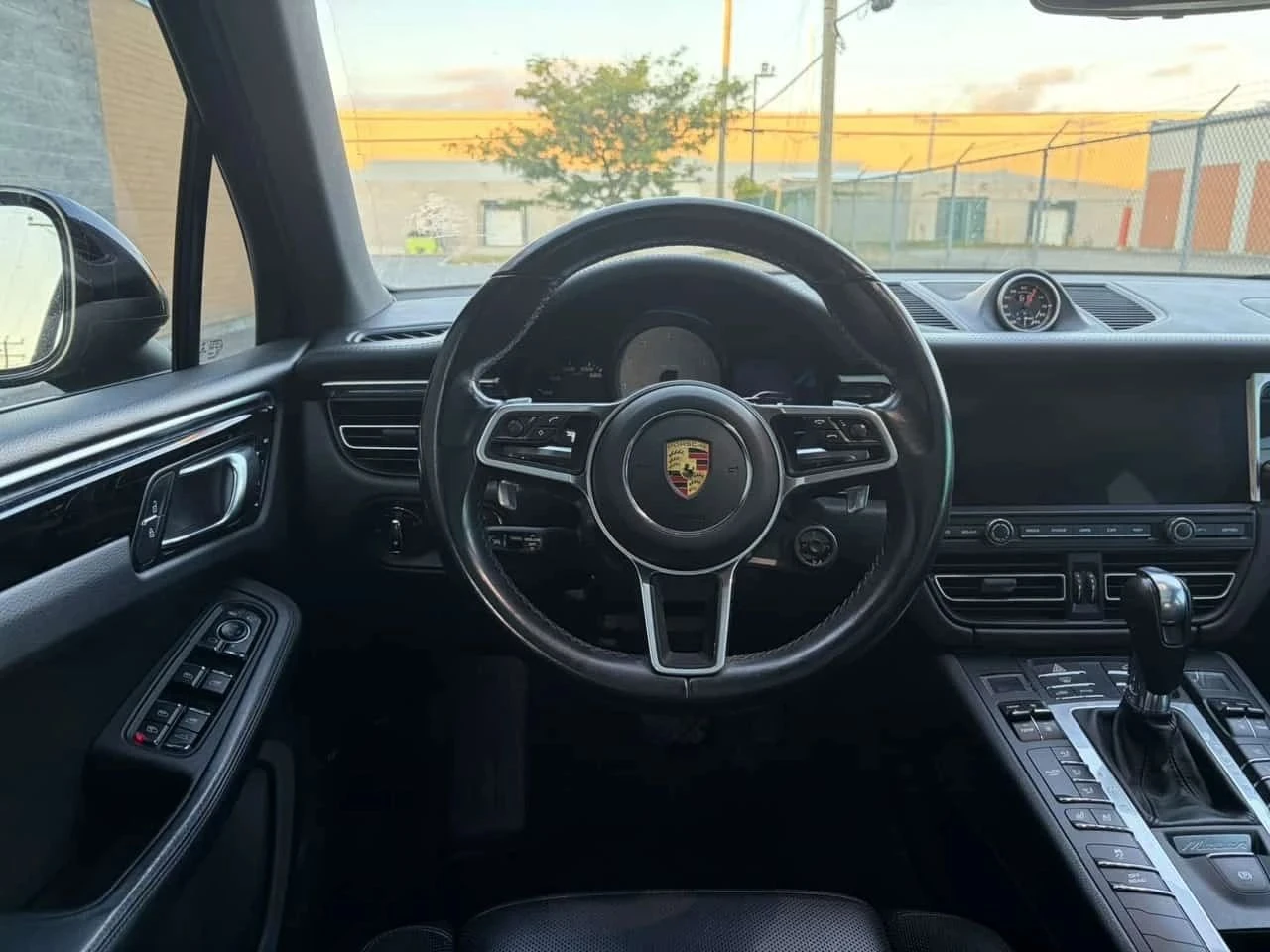 Porsche Macan, снимка 8 - Автомобили и джипове - 56685488