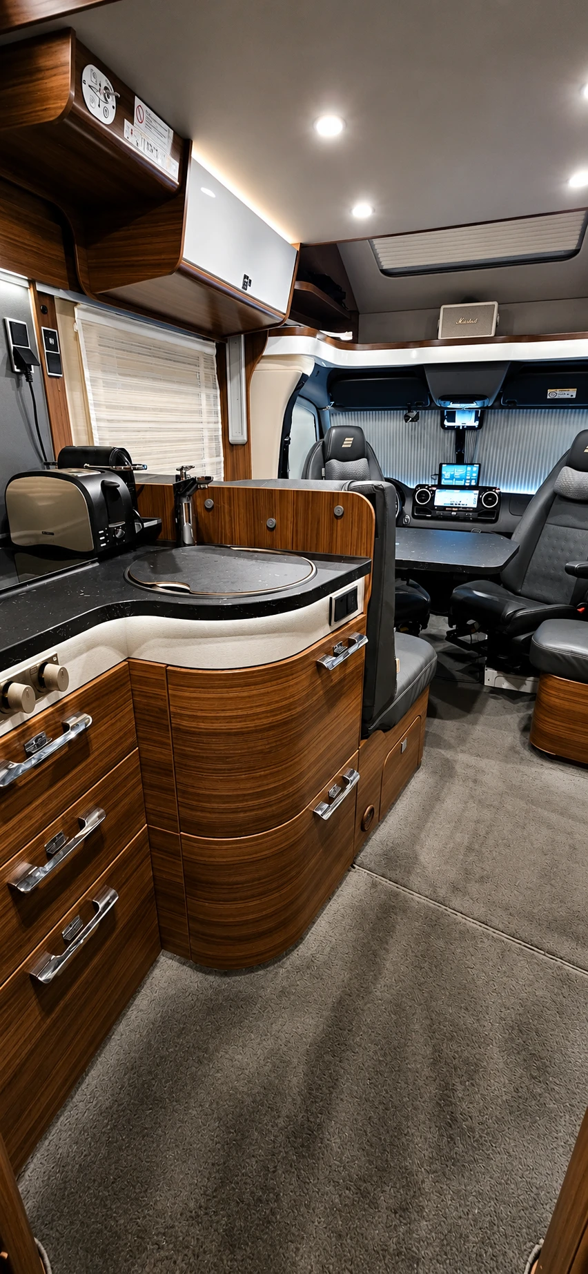 ������ HYMER / ERIBA BMC T 680 | Mobile.bg � ����������� 12