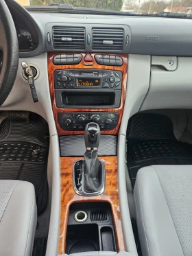 Mercedes-Benz C 180, снимка 7
