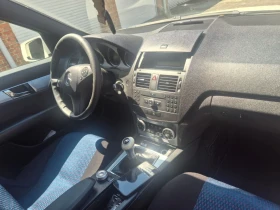 Mercedes-Benz C 200, снимка 8