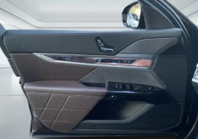 BMW i7 M70 xDrive = Shadow Line = Гаранция, снимка 3