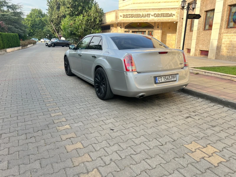 Chrysler 300c 3.0 , снимка 4 - Автомобили и джипове - 48183578