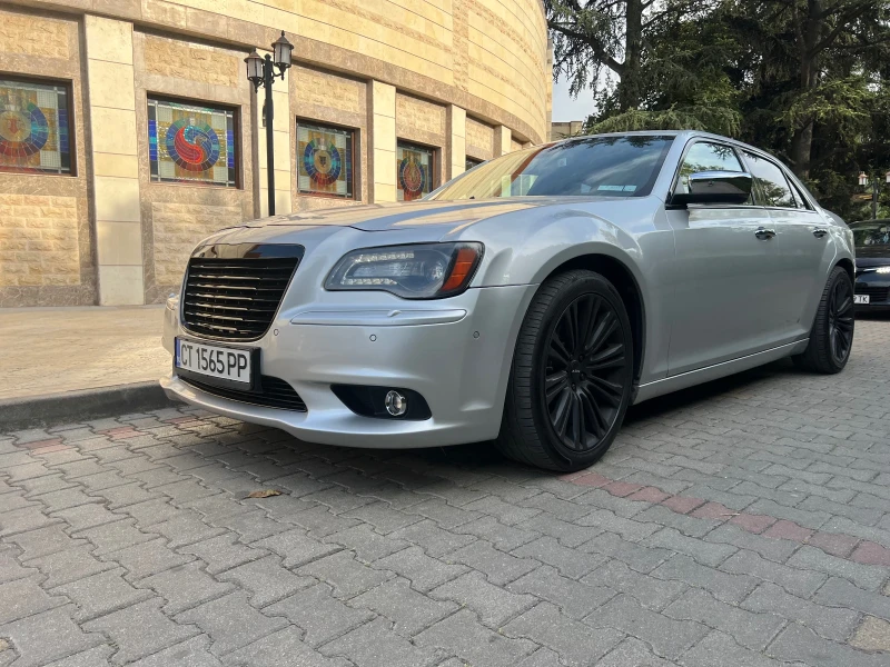 Chrysler 300c 3.0 , снимка 2 - Автомобили и джипове - 48183578