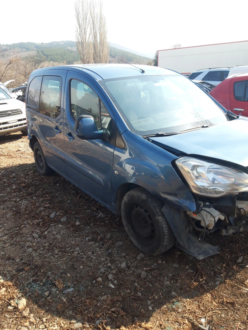 Citroen Berlingo 1.6hdi.НАЧАСТИ, снимка 3 - Автомобили и джипове - 44635967