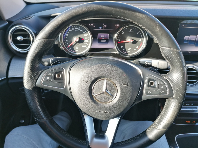 Mercedes-Benz E 200, снимка 15 - Автомобили и джипове - 45455909
