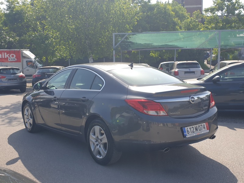 Opel Insignia 1.6i* TURBO* EURO5A* KЛИМАТРОНИК* , снимка 6 - Автомобили и джипове - 45791833