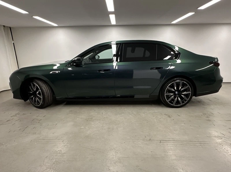 BMW i7 M70 xDrive, снимка 4 - Автомобили и джипове - 46756494