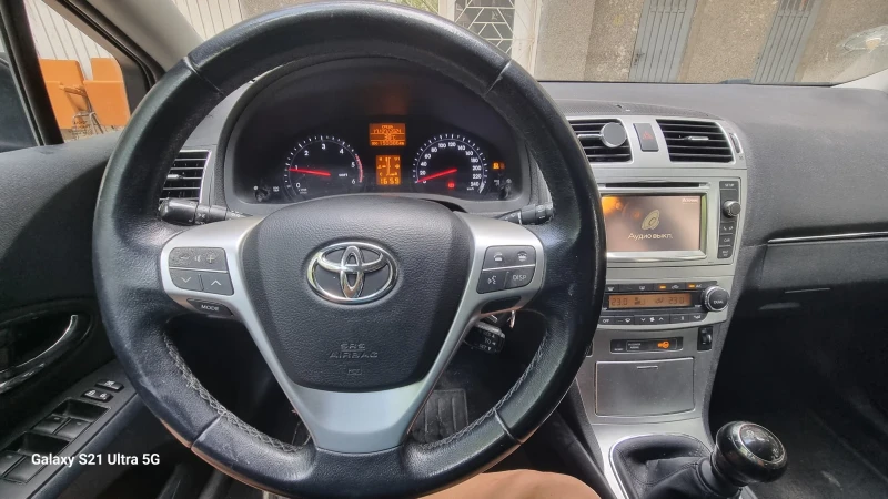 Toyota Avensis 2.0 D-4D, снимка 10 - Автомобили и джипове - 48459582