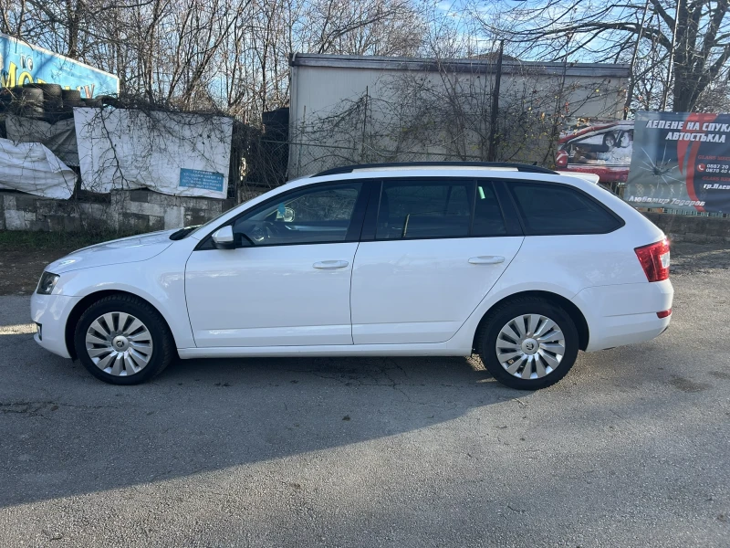 Skoda Octavia 2.0 TDI Automatic, 4x4, снимка 2 - Автомобили и джипове - 48368052