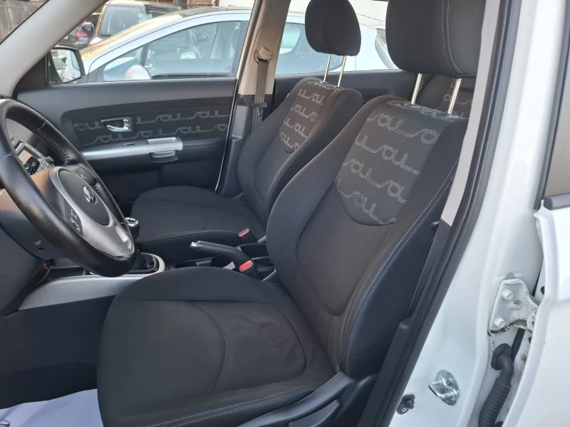 Kia Soul 1.6 , снимка 11 - Автомобили и джипове - 48405849