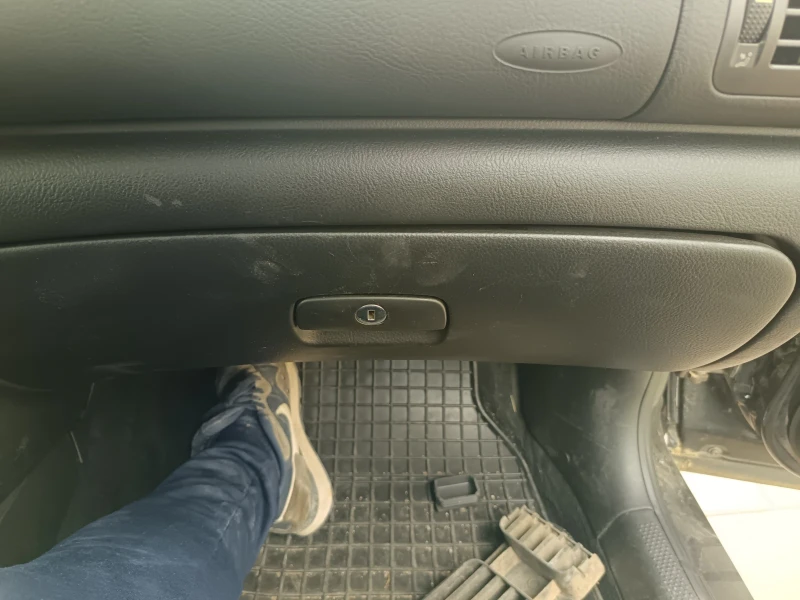 VW Passat, снимка 13 - Автомобили и джипове - 52557437