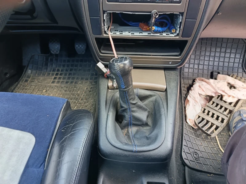 VW Passat, снимка 5 - Автомобили и джипове - 52557437