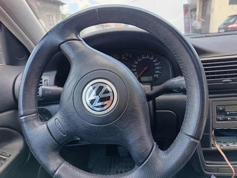 VW Passat, снимка 7 - Автомобили и джипове - 52557437