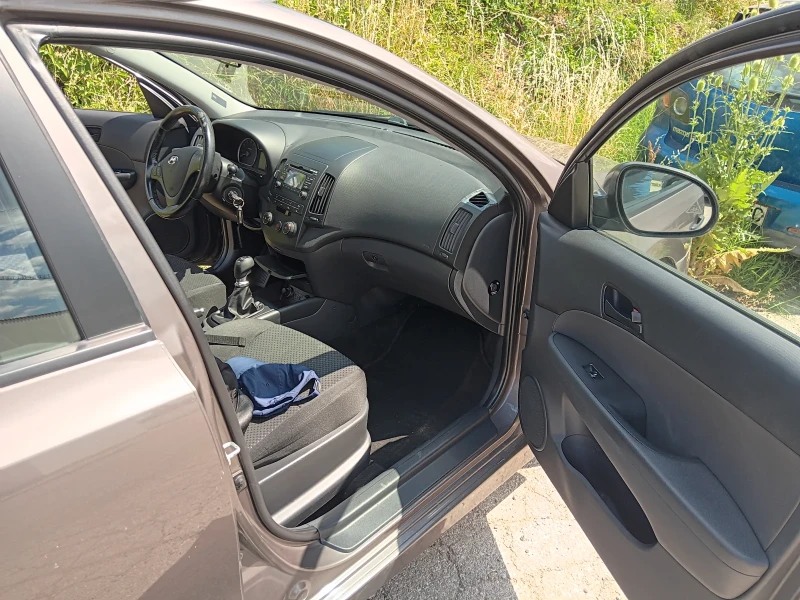 Hyundai I30 1.4, снимка 4 - Автомобили и джипове - 52058945