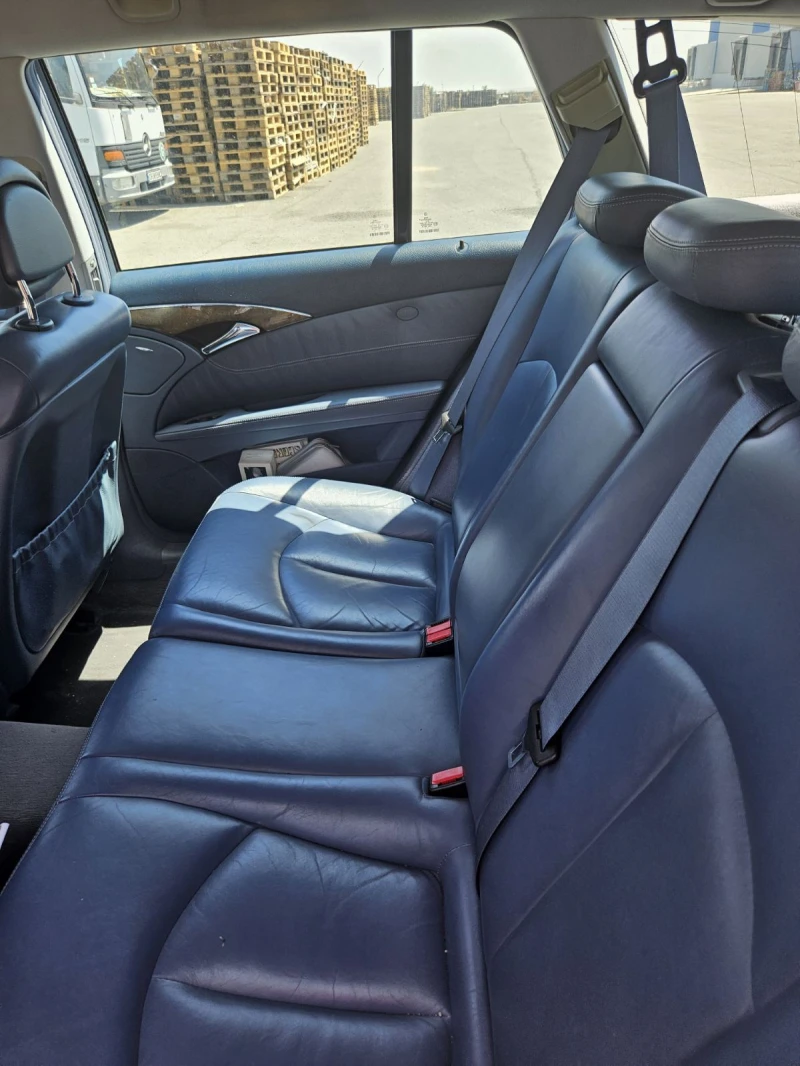 Mercedes-Benz E 320, снимка 7 - Автомобили и джипове - 52487410