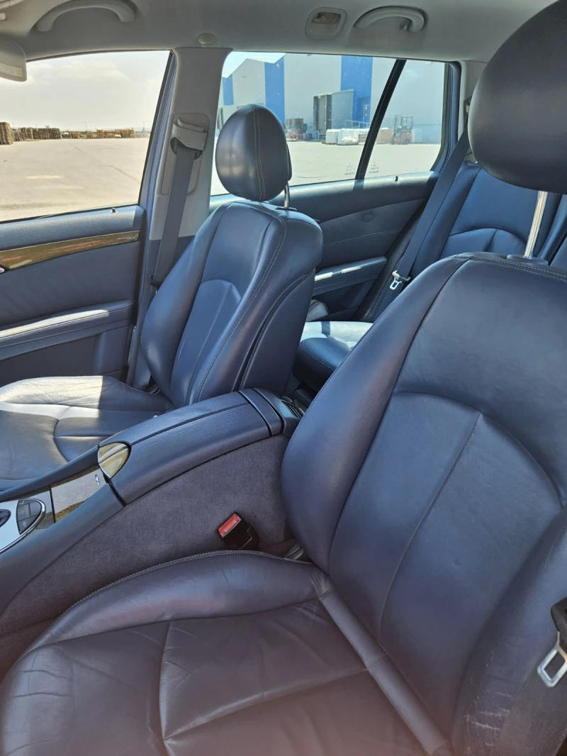 Mercedes-Benz E 320, снимка 5 - Автомобили и джипове - 52487410