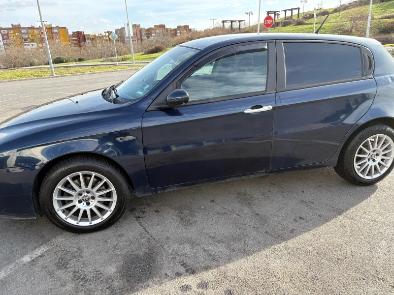 Alfa Romeo 147 1.9JTDM, снимка 2 - Автомобили и джипове - 53069031