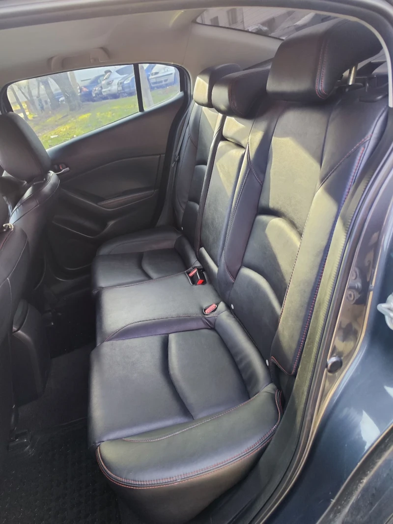 Mazda 3 2.5 SKAYACTIV , снимка 6 - Автомобили и джипове - 53484906